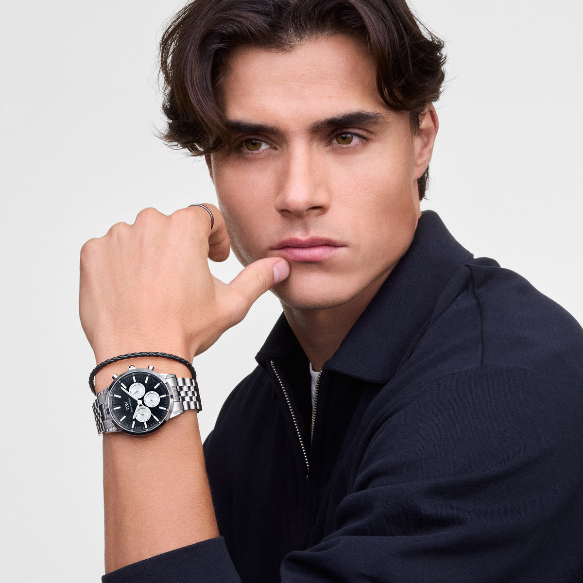 Đồng hồ Iconic Chronograph Arch 5-Link Onyx Panda -  Bạc